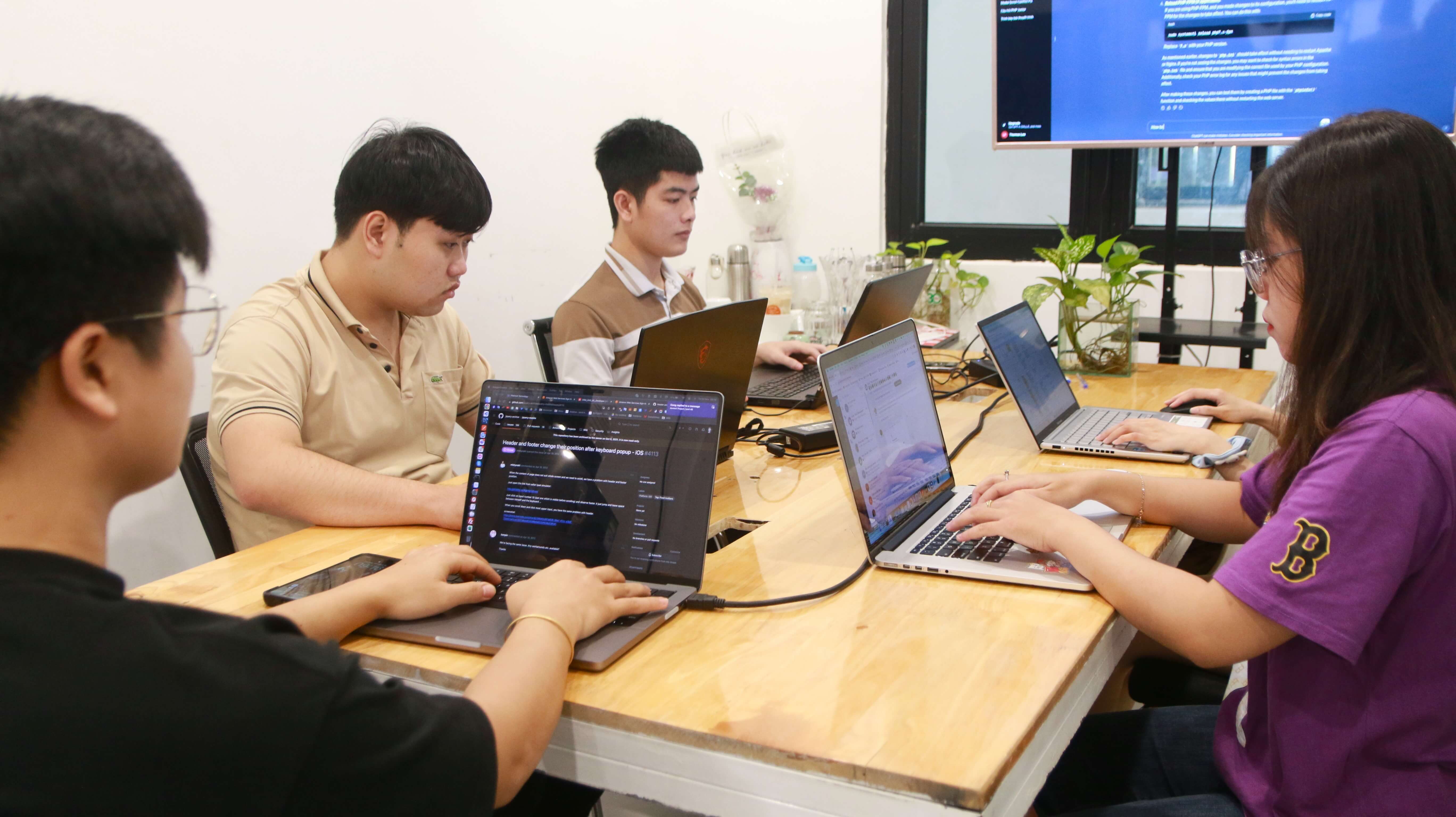 Platinum Huế, Công ty TNHH Platinum Huế, Platinum tuyển dụng, Việc làm cntt huế, việc làm it Huế, Công ty lập trinh uy tín ở Huế